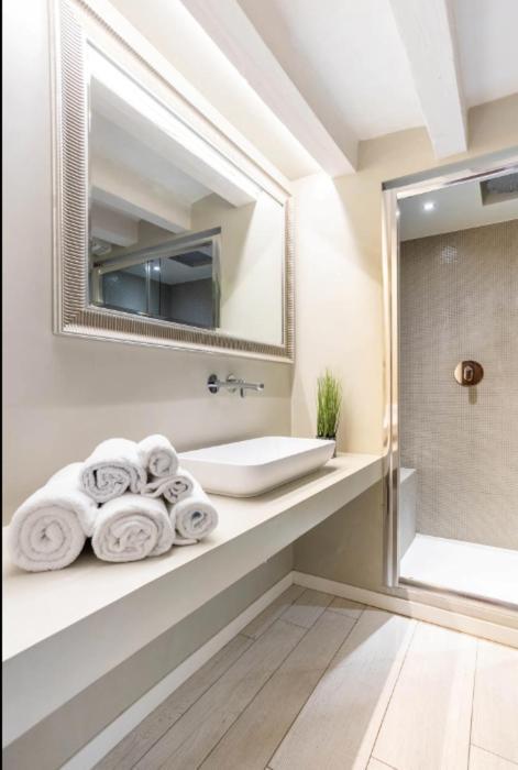 Mmesuite Arena Di By Maisonme Collection Appartement Vérone